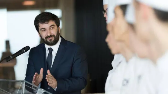 Tiago Brandão foi o convidado de honra do almoço, confeccionado e servido pelos alunos, no hotel 4 Views Baía.