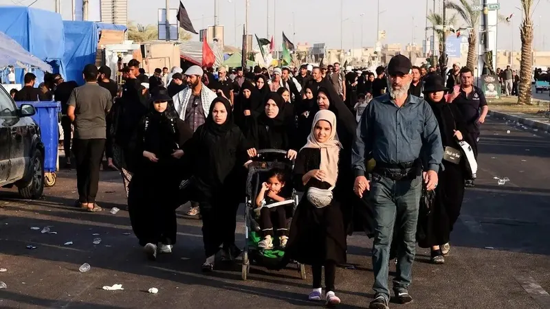 Todos os anos, milhões de peregrinos xiitas, deslocam-se a Kerbala, no Iraque, para o Arbain, uma das maiores reuniões religiosas do mundo.