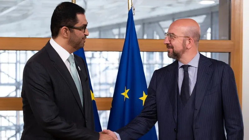 Sultan Ahmed Al Jaber em recente encontro com o presidente do Conselho Europeu, Charles Michel, em Bruxelas.&nbsp; &nbsp;Foto Alexandros Michailidis/Shutterstock.com