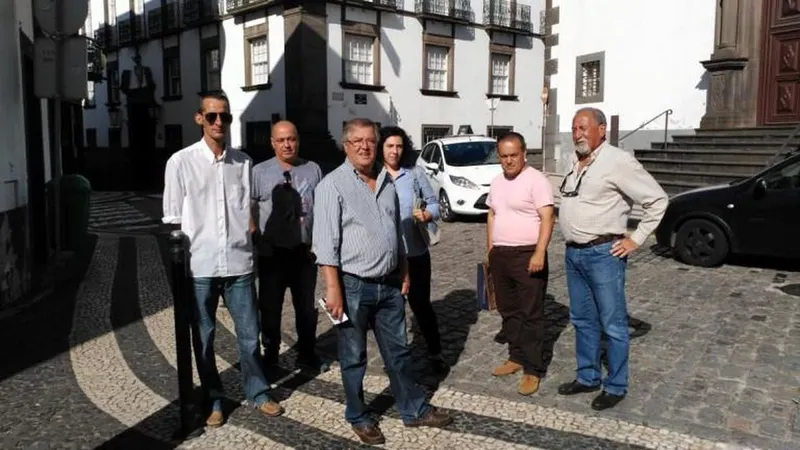 Artur Andrade, o candidato da CDU à CMF foi o porta-voz da iniciativa que decorreu, hoje, no núcleo histórico de S. Pedro.