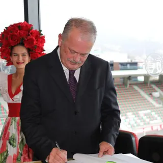 Eugénio Mendonça é um dos demissionários.
