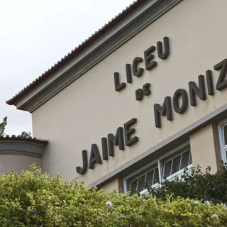 O Liceu Jaime Moniz é uma das 10 escolas com casos de Covid-19 confirmados. Foto Arquivo
