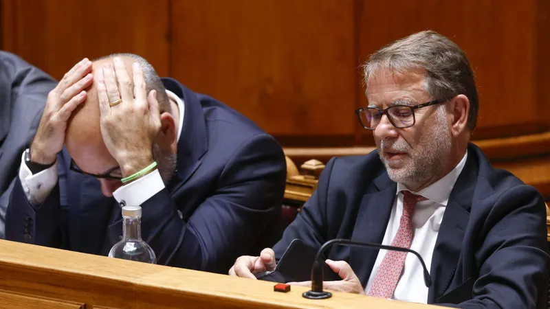 O ministro da Administração Interna, Luís Neves, tem estado sob escrutínio&nbsp;público nos últimos dias.&nbsp;