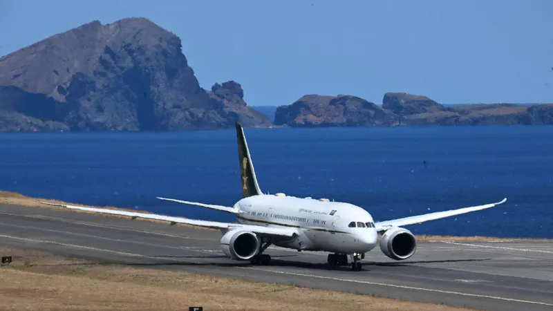 Aeronave aterrou há instantes no Aeroporto Internacional da Madeira Cristiano Ronaldo.&nbsp;