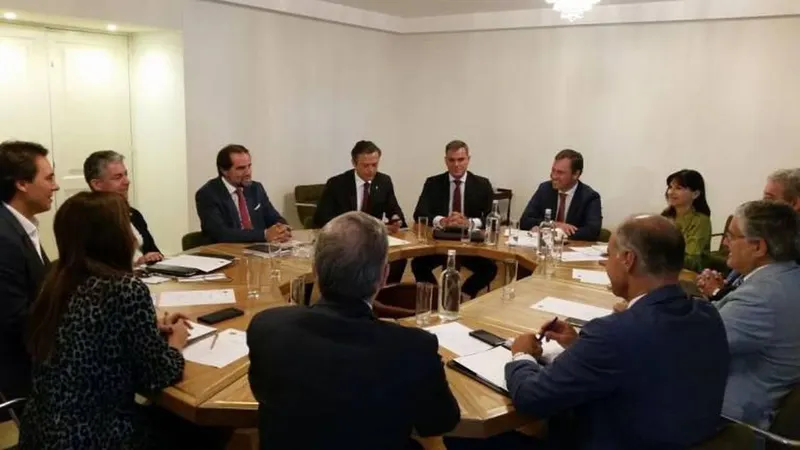 A primeira reunião do novo executivo