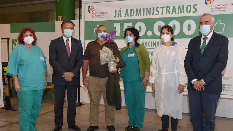 Na última quarta-feira a Madeira assinalou a administração de 150 mil doses da vacina. Até hoje já foram administradas mais de 157.240 vacinas. Foto Miguel Lira