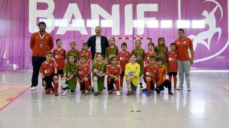 O Torneio Marítimo Centenário consagrou ontem três vencedores nas denominadas finais de ouro. Duas foram ganhas pelas equipas do clube organizador, ambas em futsal, a outra, em futebol feminino, teve vitória da formação continental do Sandinenses. 