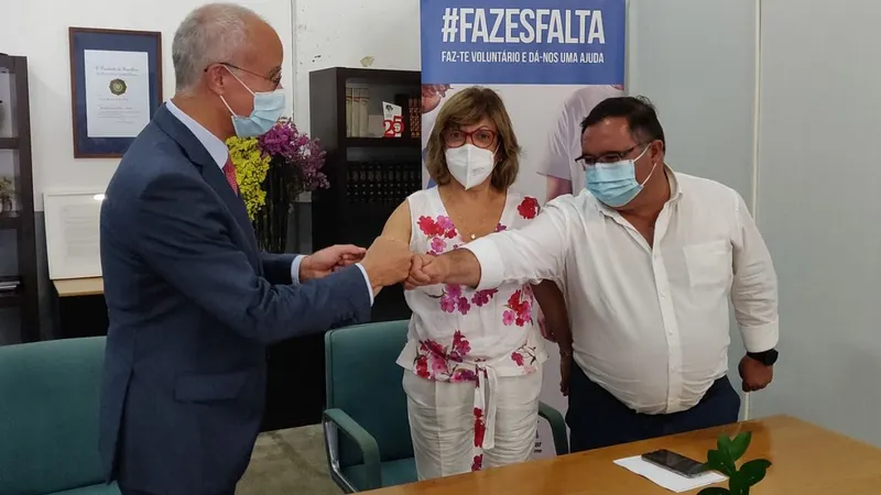 A assinatura do protocolo teve lugar esta manhã, na sede do Banco Alimentar da Madeira. Foto DR