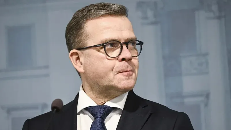Primeiro-ministro, Petteri Orpo, diz que "a Finlândia protege as fronteiras externas da União Europeia e da NATO"