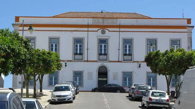 Ourique pagava em média em 409 dias. Foto DR