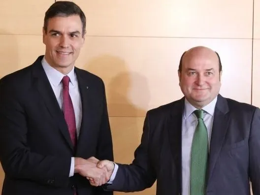 Pedro Sanchez chegou a acordo com&nbsp;Andoni Ortuzar.&nbsp; Foto DR/XTwitter