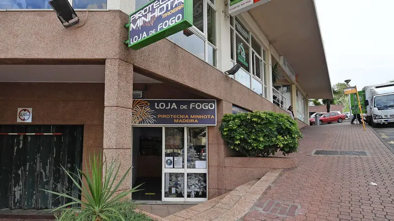 A empresa tem loja no Funchal.