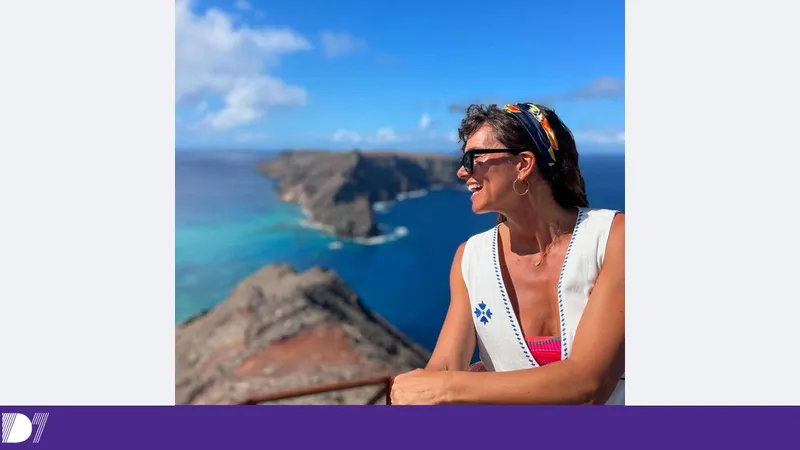 Cláudia Vieira de férias com a família no Porto Santo