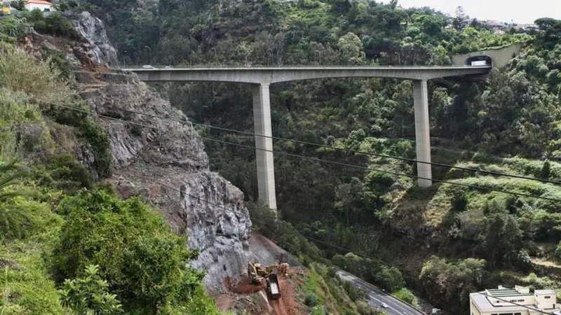 O jovem não sobreviveu à queda.   Foto Arquivo