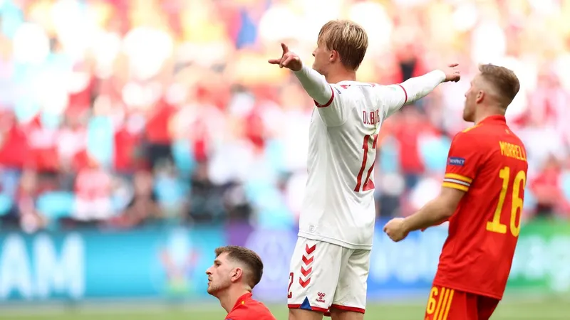 Kasper Dolberg apontou dois dos quatro golos dos dinamarqueses.&nbsp; &nbsp;Foto&nbsp;EPA/Dean Mouhtaropoulos