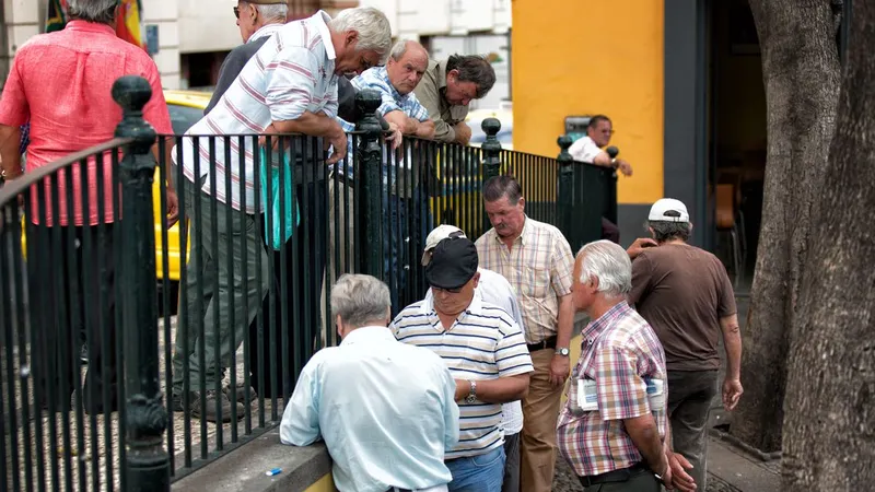 Os homens da Madeira vivem menos 7 anos do que as mulheres.&nbsp; &nbsp;Foto Shutterstock