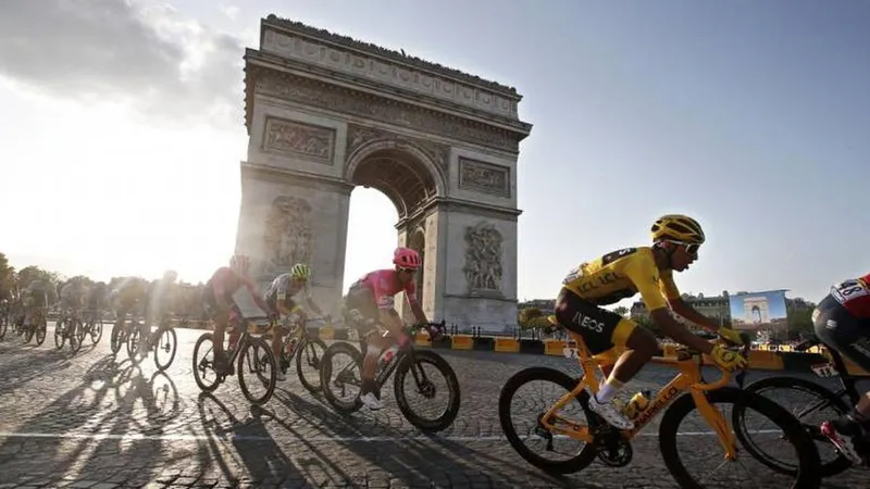 Foto EPA/GUILLAUME HORCAJUELO