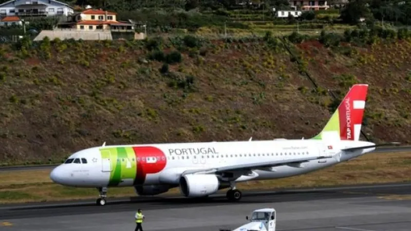 Companhia aérea rejeita críticas de aproveitamento do modelo de subsídio a madeirenses para aumentar preços