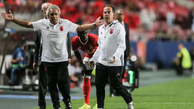 Adjunto de Rui Vitória foi expulso no jogo com o Marítimo. Foto Globalimagens