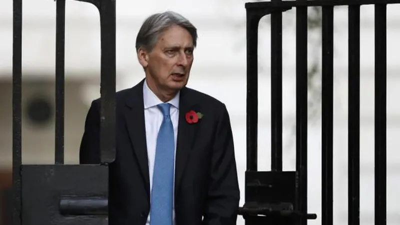 O ministro já prevê consequências adversas para a economia britânica.   Foto REUTERS/Stefan Wermuth