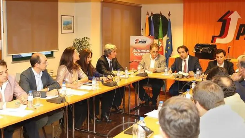 A reunião decorreu esta noite.  Foto PSD-M