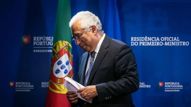 Foto EPA/JOSE SENA GOULAO
