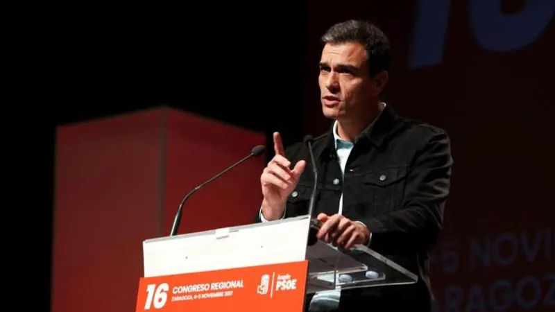 Foto EPA/JAVIER BELVER