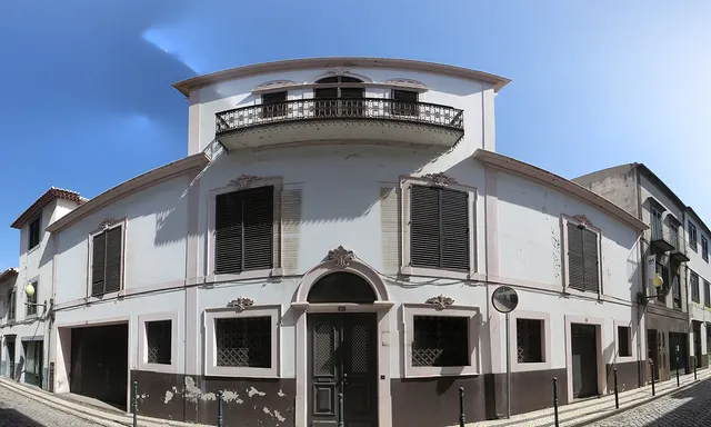 Antigo palacete dos Viscondes de Geraz do Lima, à rua dos Netos, no Funchal - Atribuição:&nbsp;PESP / Wikimedia CC-BY-SA 4.0