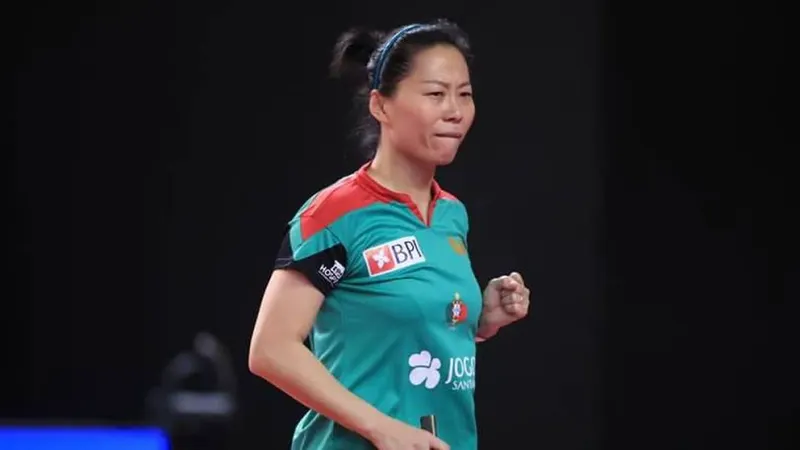 Fu Yu ainda deu esperança à selecção feminina, mas as francesas foram mais fortes.   Foto Facebook/ITTF