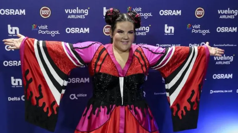 Netta, a representante de Israel que venceu o Festival da Eurovisão 2018. Foto Gustavo Bom / Global Imagens