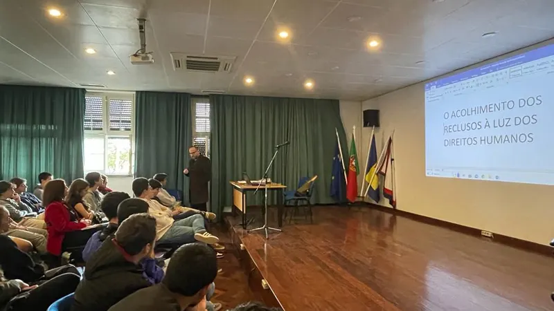 Armando Coutinho Pereira do Estabelecimento
Prisional do Funchal foi o orador convidado