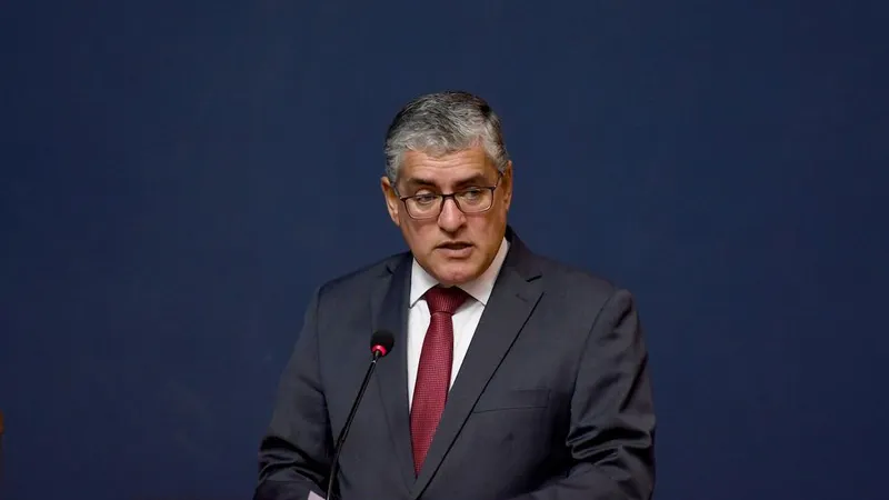 Secretaria tutelada por Humberto Vasconcelos estuda soluções.