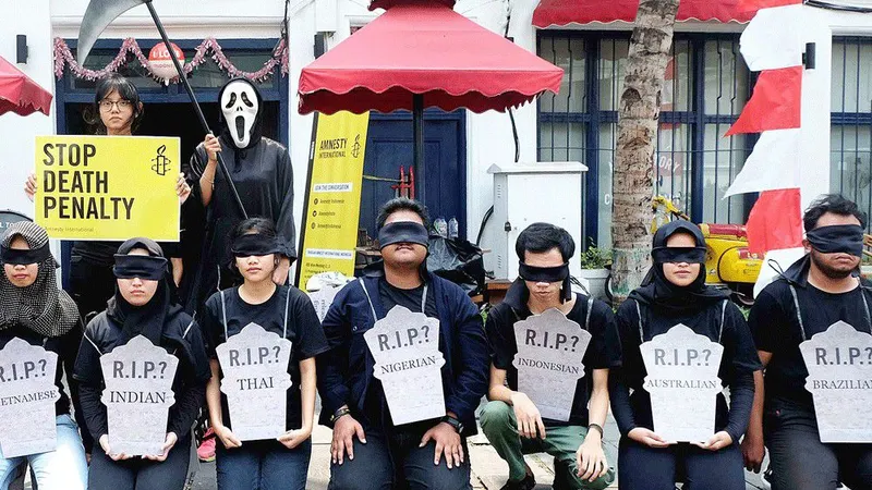 Após protestos, a aplicação da pena de morte está suspensa desde 2016. Foto&nbsp;Vellen Augustine/Jakarta Post<br>
